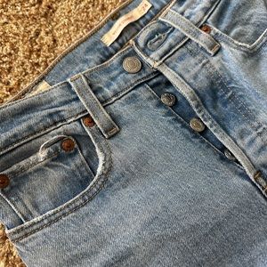 Levis Wedgie Straight - size 24